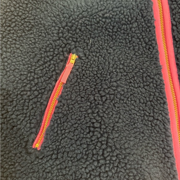 J CREW Girls Sherpa Vest - Picture 3 of 7